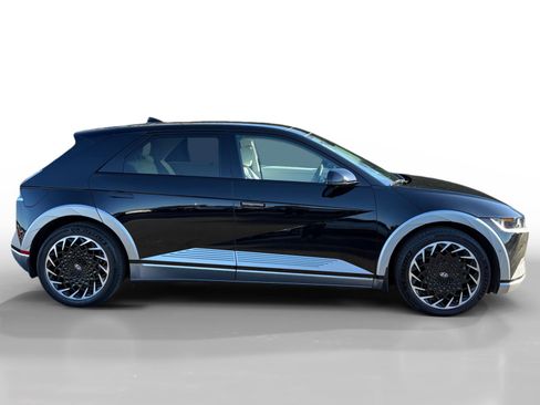 Used 2023 Hyundai Ioniq 5 Limited w/ Cargo Package image 6