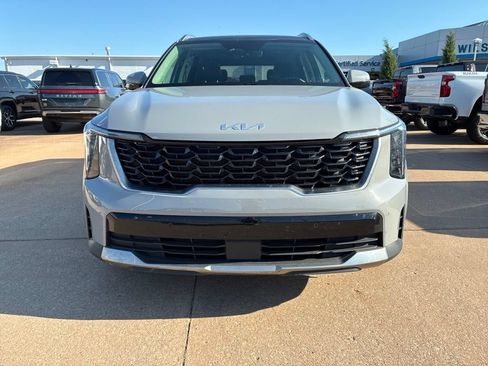 Used 2025 Kia Sorento S w/ Panoramic Sunroof Package FWD image 2