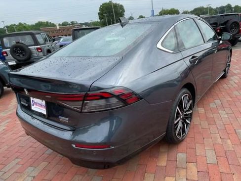 Used 2026 Honda Accord Touring image 9