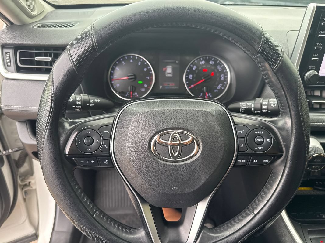 Used 2019 Toyota RAV4 XLE Premium w/ Advanced Technology Package AWD/4WD image 26
