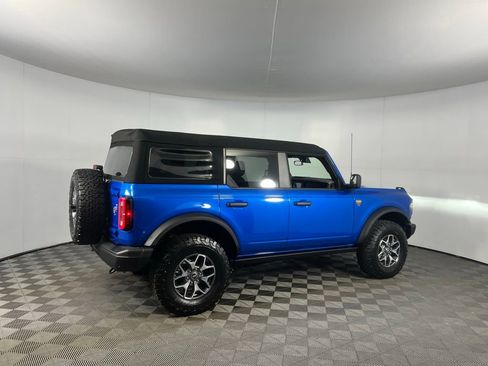 Used 2023 Ford Bronco Badlands image 7