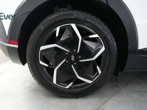 Used 2024 Hyundai Ioniq 5 SEL RWD image 21