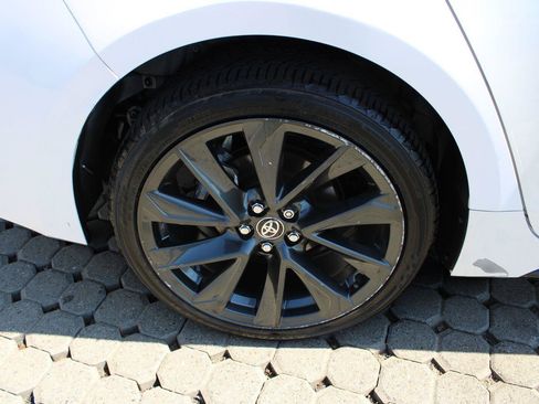 Used 2024 Toyota Corolla SE FWD image 13