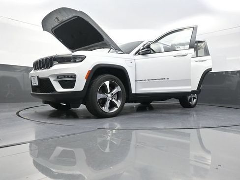 Used 2022 Jeep Grand Cherokee Limited 4xe AWD/4WD image 31