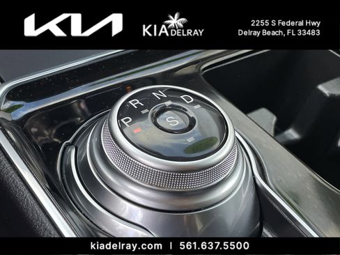 Used 2020 Ford Edge Titanium image 26