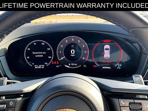 Used 2024 Porsche Cayenne image 28