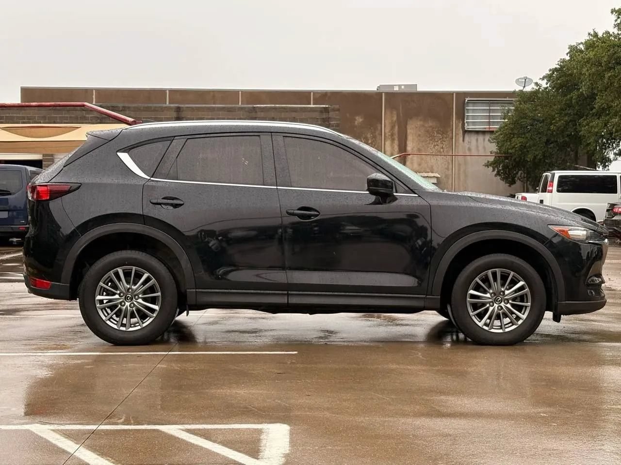 Used 2018 MAZDA CX-5 Sport FWD image 2