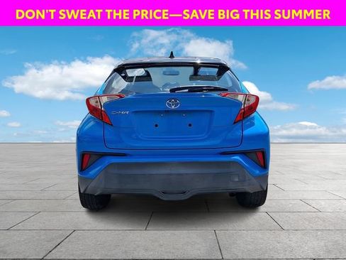 Used 2019 Toyota C-HR XLE FWD image 7