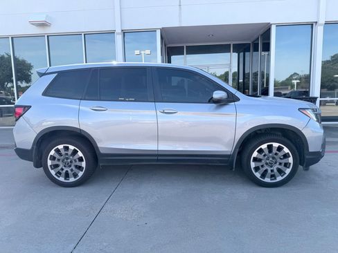 Used 2024 Honda Passport EX-L image 5