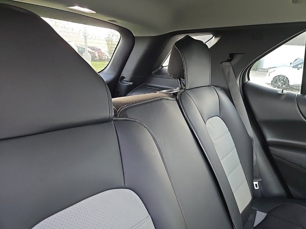 Used 2024 Chevrolet Equinox LT AWD/4WD image 35