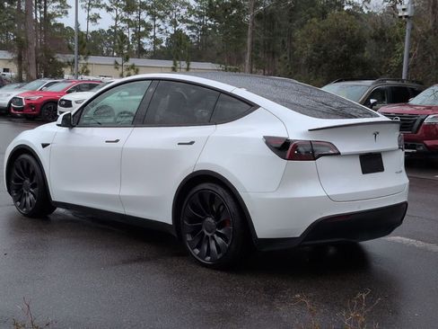 Used 2022 Tesla Model Y Performance image 3