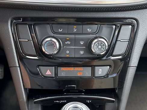 Used 2020 Buick Encore Preferred FWD image 22
