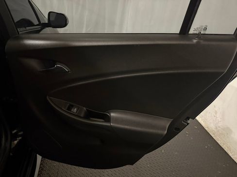 Used 2017 Chevrolet Volt LT image 27