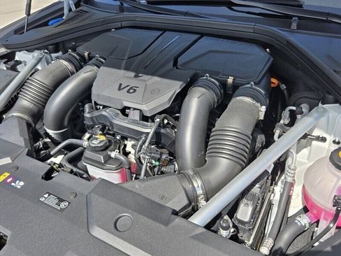 Used 2025 Genesis GV70 3.5T Sport image 18