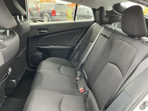 Used 2022 Toyota Prius L Eco image 14