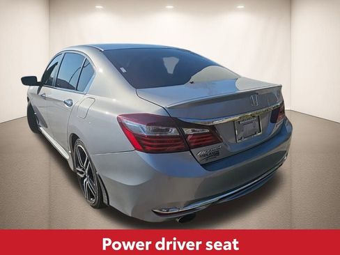 Used 2017 Honda Accord Sport image 5