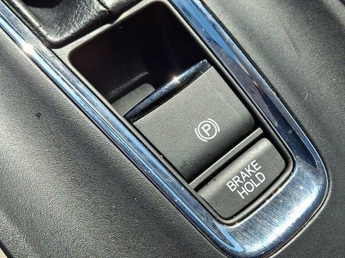 Used 2016 Honda HR-V EX image 24