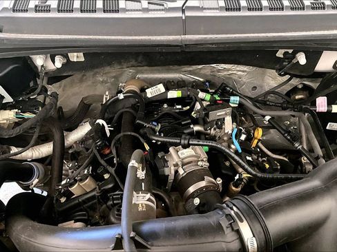 Used 2019 Ford F150 Lariat w/ Equipment Group 502A Luxury AWD/4WD image 28