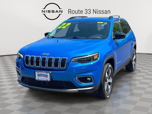 Used 2022 Jeep Cherokee Limited AWD/4WD image 2