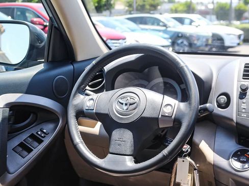 Used 2008 Toyota RAV4 Limited FWD image 19