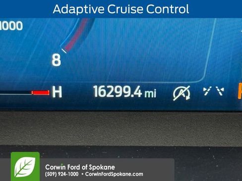 Used 2025 Ford Escape Platinum image 2