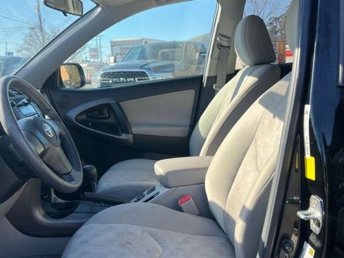 Used 2011 Toyota RAV4 2WD image 9
