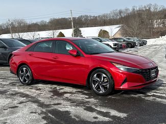 Used 2023 Hyundai Elantra SEL w/ Convenience Package video 1