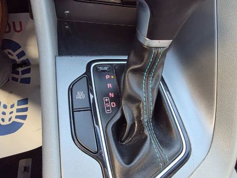 Used 2019 Kia Niro LX image 21