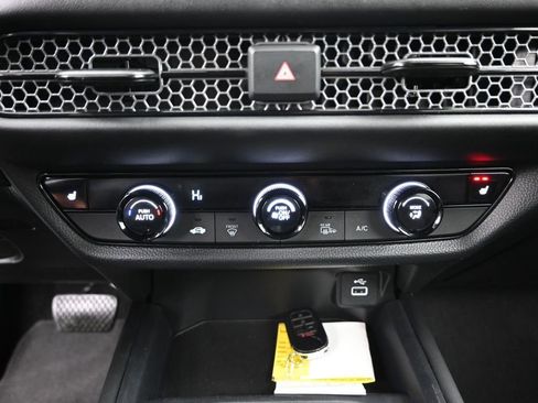 Used 2024 Honda HR-V Sport image 14