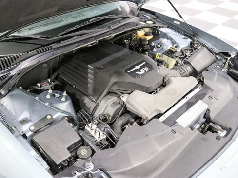 Used 2005 Ford Thunderbird RWD image 27