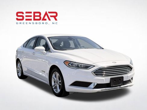 Used 2018 Ford Fusion SE w/ Equipment Group 602A FWD image 5