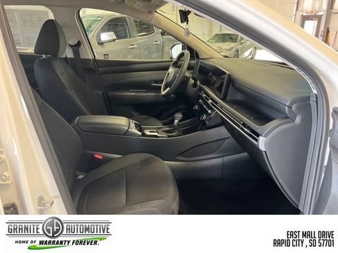 Used 2025 Hyundai Tucson SEL FWD image 36