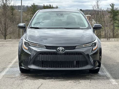 Used 2020 Toyota Corolla LE image 18