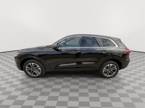 Certified 2025 Audi Q5 Premium w/ 19" Wheel Package AWD/4WD image 2