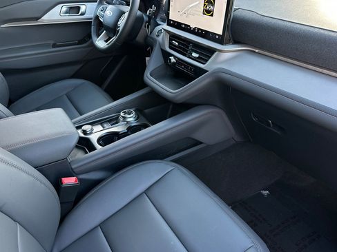New 2026 Ford Explorer Active w/ Active Comfort Package RWD image 14