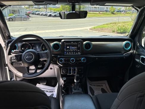 Used 2023 Jeep Wrangler Unlimited w/ 8.4" Radio Group AWD/4WD image 18