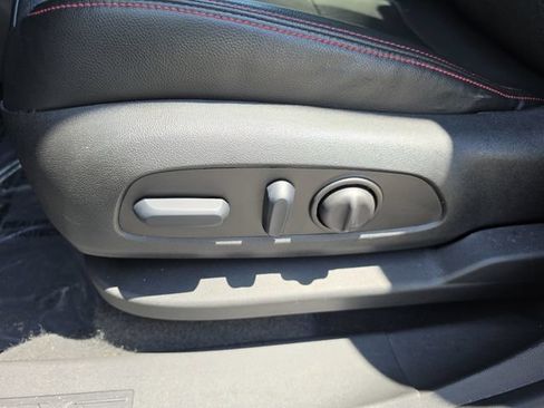 Used 2023 Chevrolet Equinox RS w/ RS Leather Package FWD image 22