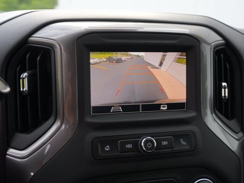 Used 2023 Chevrolet Silverado 1500 Custom AWD/4WD image 34