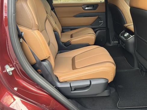 New 2026 Nissan Armada SL w/ Captain's Chari Seat Package AWD/4WD image 17