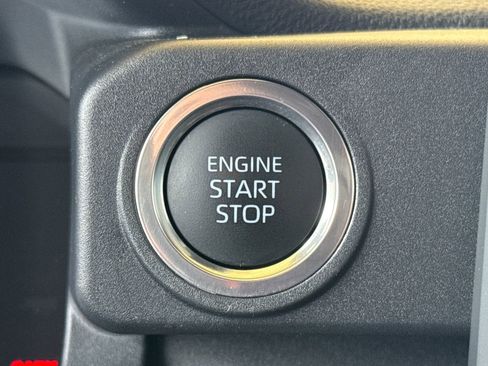 Certified 2025 Toyota 4Runner SR5 image 27