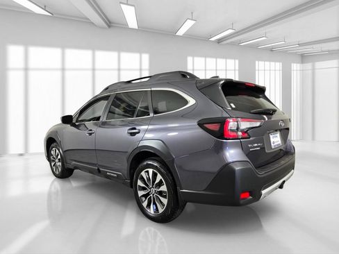 Certified 2025 Subaru Outback Limited XT AWD/4WD image 5