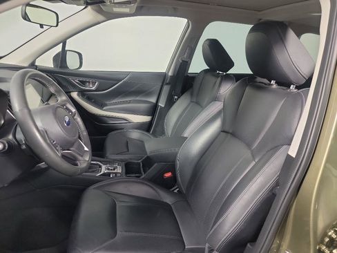 Used 2023 Subaru Forester Limited image 18