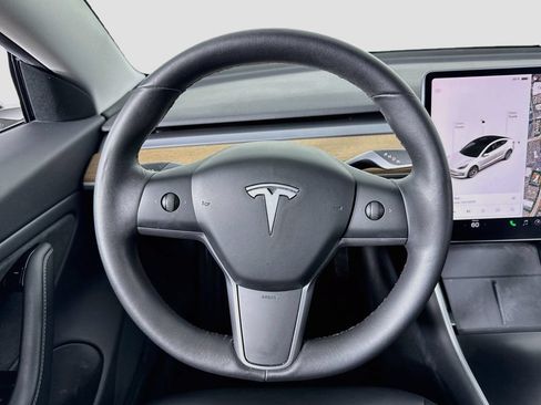 Used 2019 Tesla Model 3 Long Range AWD/4WD image 17