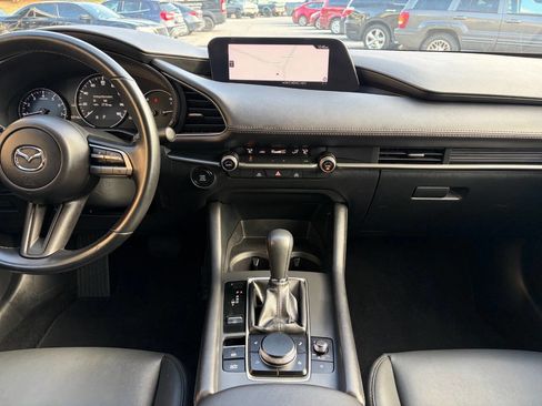 Used 2023 MAZDA MAZDA3 s image 19