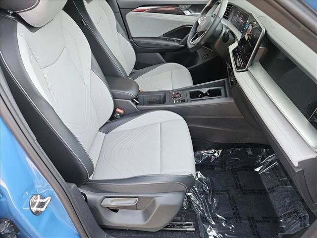 Used 2026 Volkswagen Tiguan SE R-Line FWD image 26