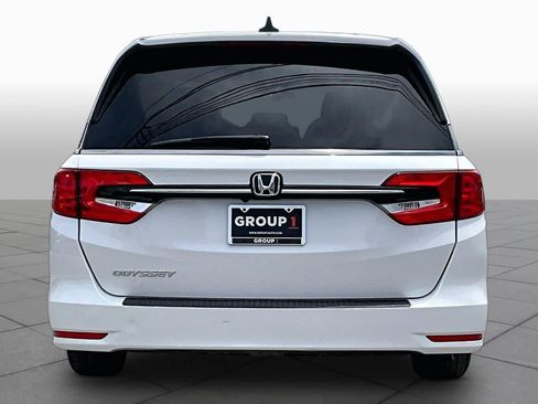 Used 2024 Honda Odyssey EX-L image 5