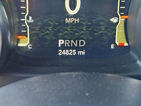 Used 2022 Jeep Wrangler Unlimited Rubicon w/ Trailer Tow Package image 33