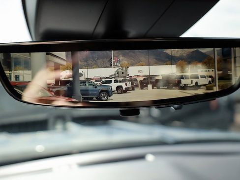 Used 2024 GMC Sierra 3500 AT4 w/ AT4 Premium Plus Package image 17