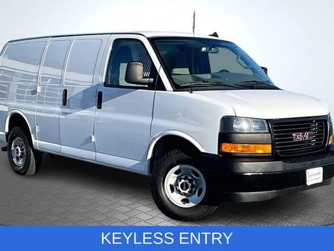 Used 2023 GMC Savana 3500 w/ Driver Convenience Package image 3