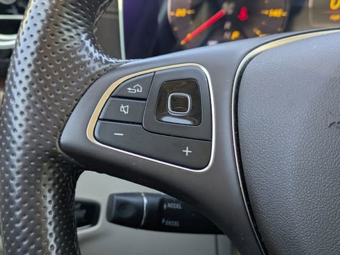 Used 2018 Mercedes-Benz E 400 E 400 image 26